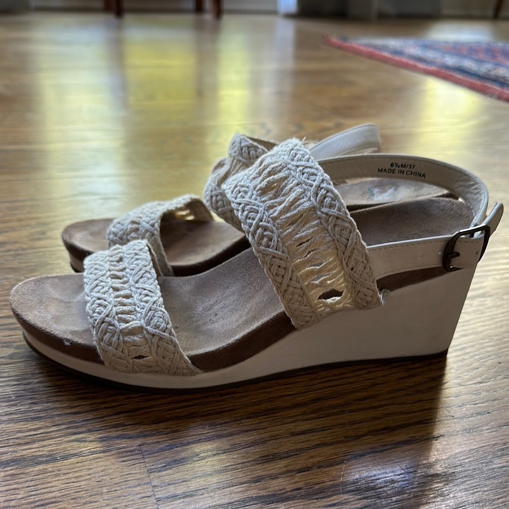 Lucky Brand Women's Cream Braided Espadrille Sandals